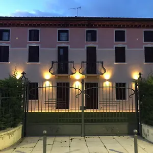 https://villa-giotto-mestre.hotelslidodijesolo.com