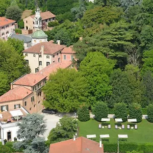 https://villa-moro-lin.hotelslidodijesolo.com
