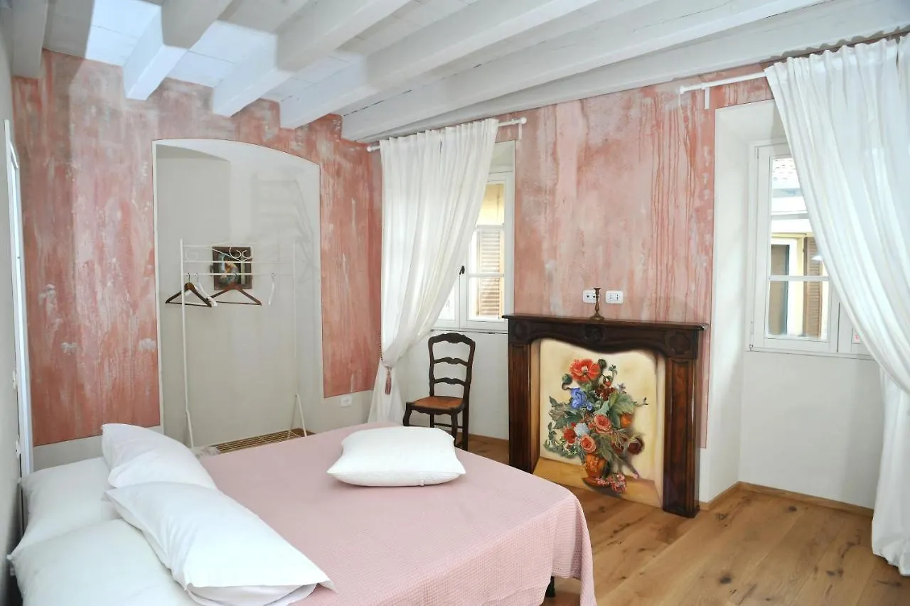 Casa Lumaca Bed and Breakfast Tremezzo Bed & Breakfast