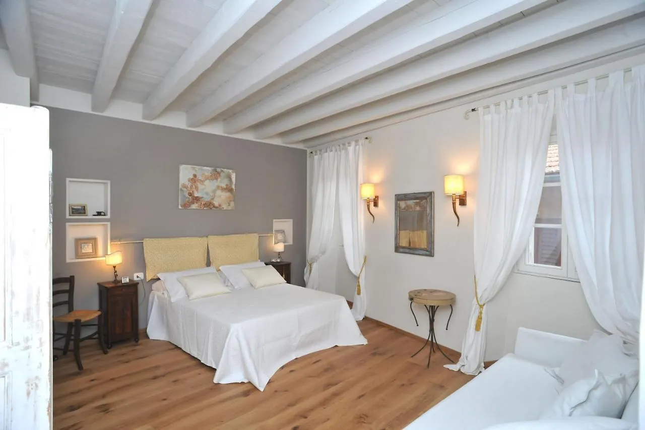 Casa Lumaca Bed and Breakfast Tremezzo Bed & Breakfast