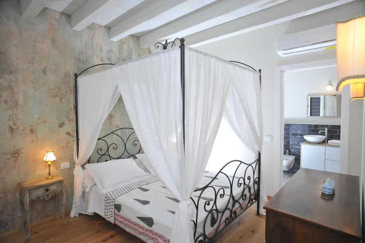 Couette-café Bed and Breakfast Casa Lumaca à Tremezzo Italie