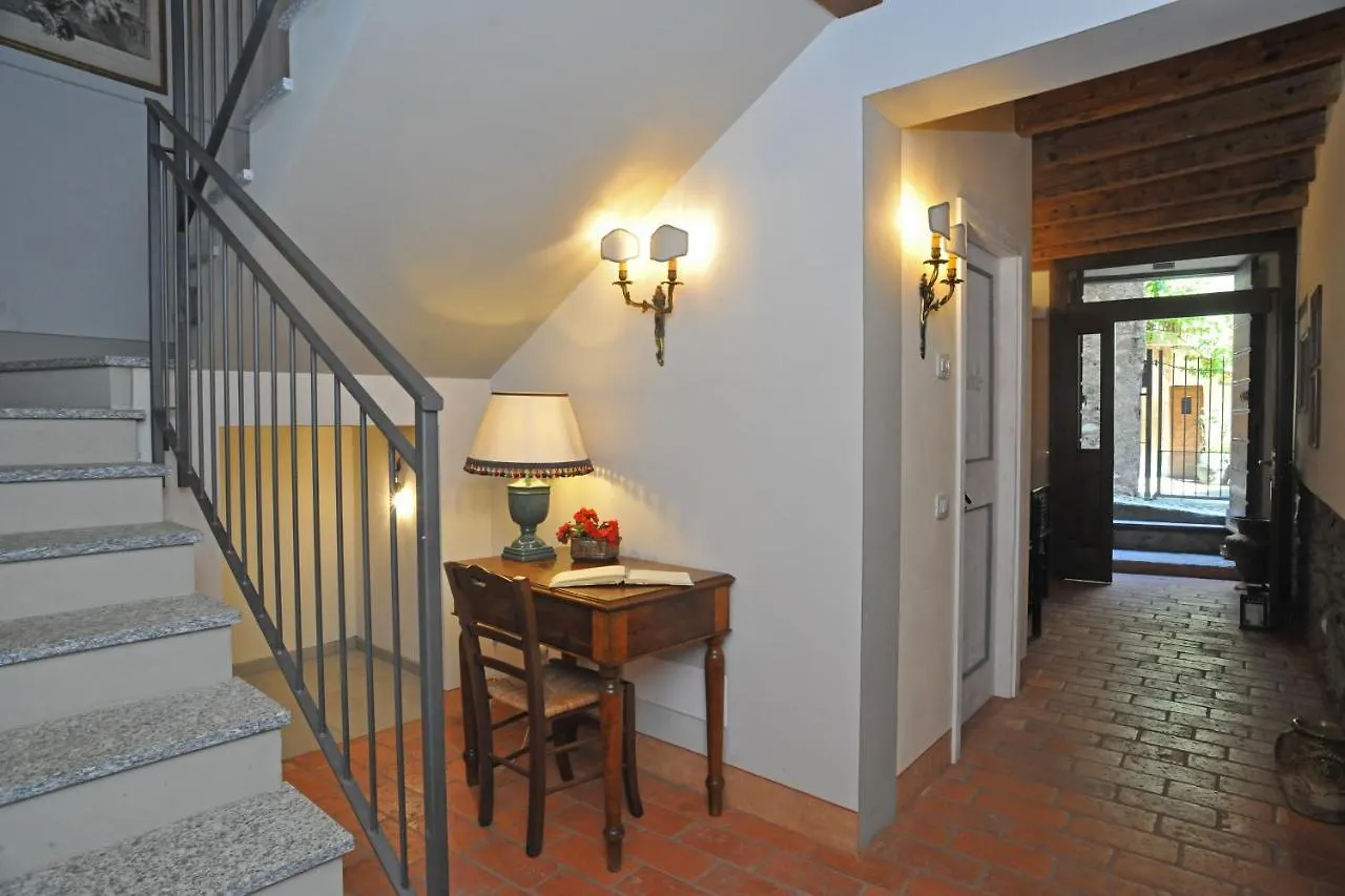 Casa Lumaca Bed & Breakfast Tremezzo 0*,  Italy