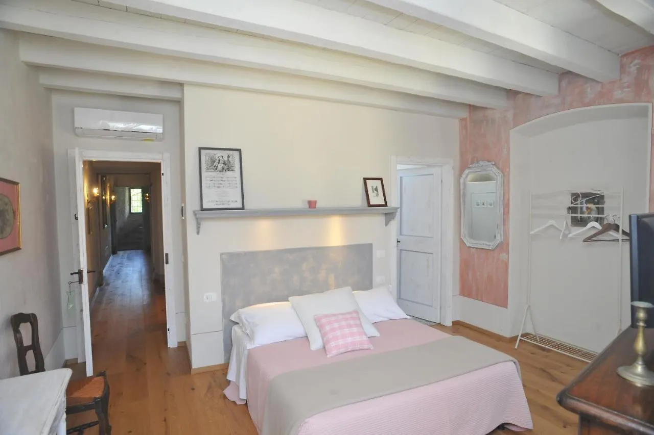 Casa Lumaca Bed and Breakfast Tremezzo Bed & Breakfast